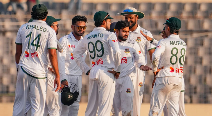 ব্যাটে-বলে দাপট বাংলাদেশের, ফলো অনের শঙ্কায় আইরিশরা