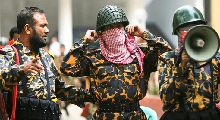 হঠাৎ স্লোগান দিতে দিতে পিলখানায় ঢোকে ২৫ জন: জবানবন্দিতে সাক্ষী