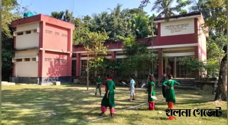 বাগেরহাটে প্রাথমিক শিক্ষা কার্যক্রম ব্যাহত
