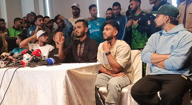 ৫ কারণ জানিয়ে ক্রিকেটাররা বললেন, নাজমুল পদত্যাগ না করলে খেলব না