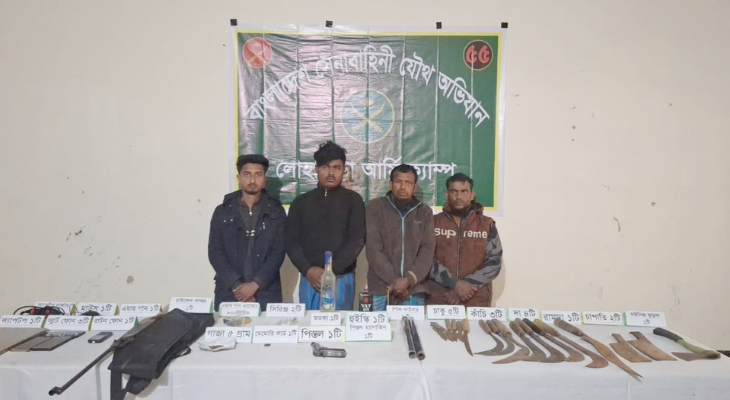 নড়াইলে আগ্নেয়াস্ত্র ও দেশীয় অস্ত্র উদ্ধার, আটক ৪