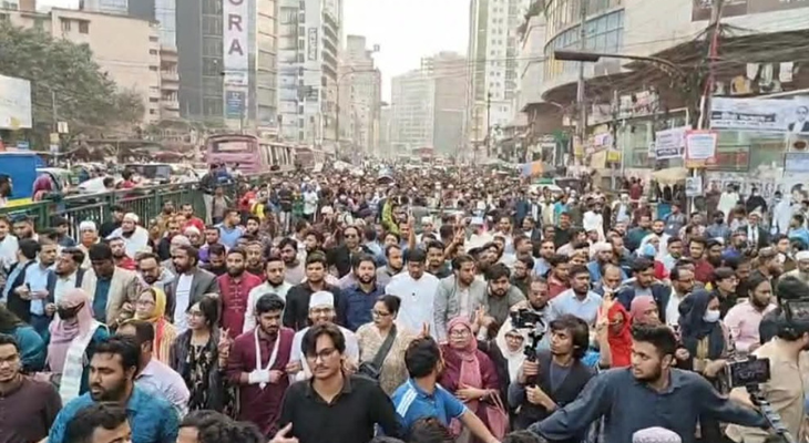 নাসীরুদ্দীন পাটওয়ারীর ওপর হামলার প্রতিবাদে শান্তিনগরে বিক্ষোভ মিছিল