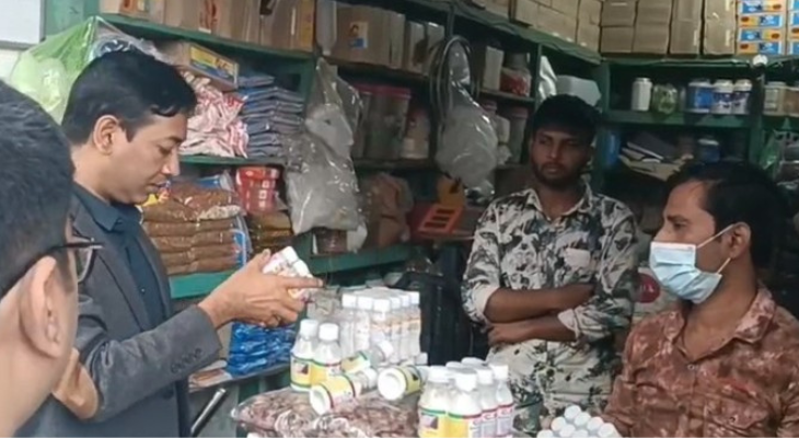 যশোরে দুই প্রতিষ্ঠানকে ৬০ হাজার টাকা জরিমানা