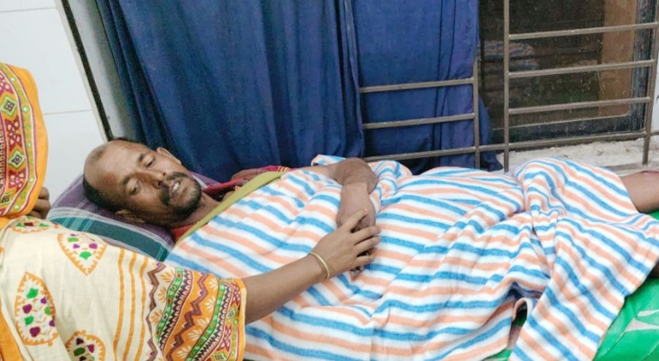 নড়াইলে যুবককে কুপিয়ে জখম