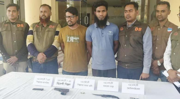 শুটার হৃদয়সহ আটক ২, অস্ত্র-ম্যাগজিন উদ্ধার