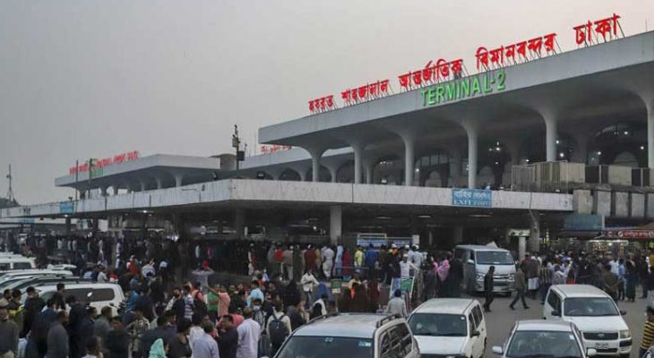 স্বয়ংক্রিয় এয়ার রাইফেল নিয়ে শাহজালাল বিমানবন্দরে যাত্রী