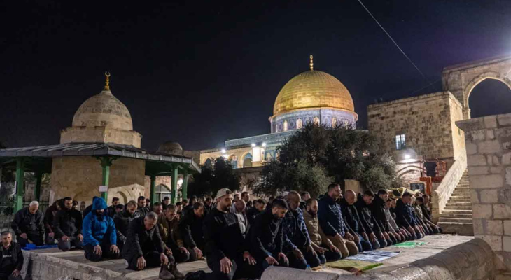 মসজিদুল আকসায় ৫০ হাজার ফিলিস্তিনির তারাবি আদায়