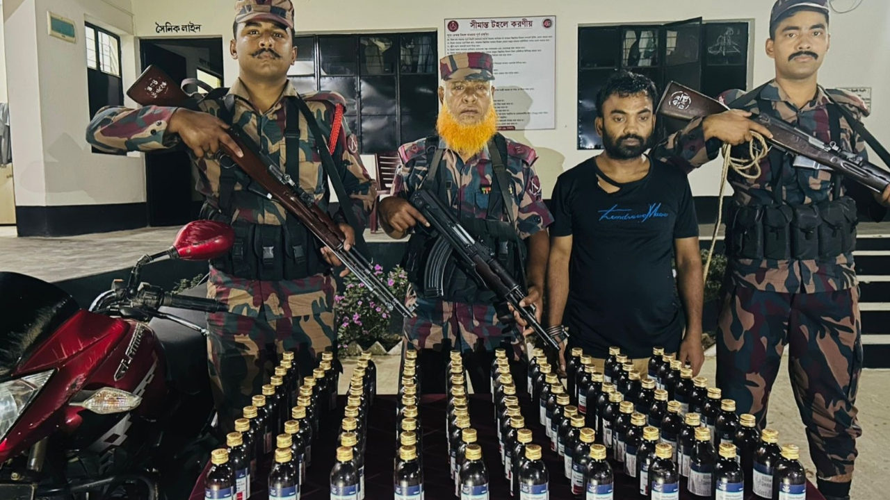 শার্শা সীমান্তে ১০ কোটি টাকার মাদক ও চোরাচালানি মাল জব্দ, আটক ১