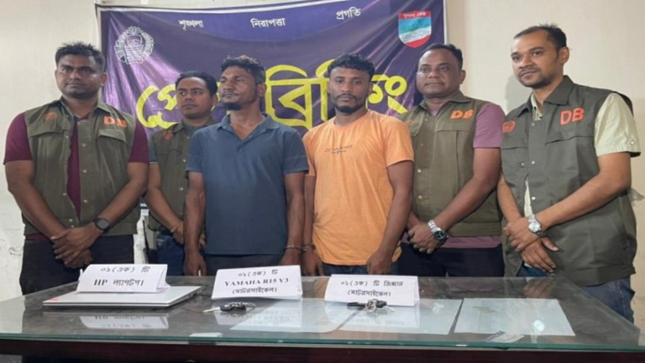 যশোরের চরমপন্থী নেতা গোফরান সহযোগিসহ আটক