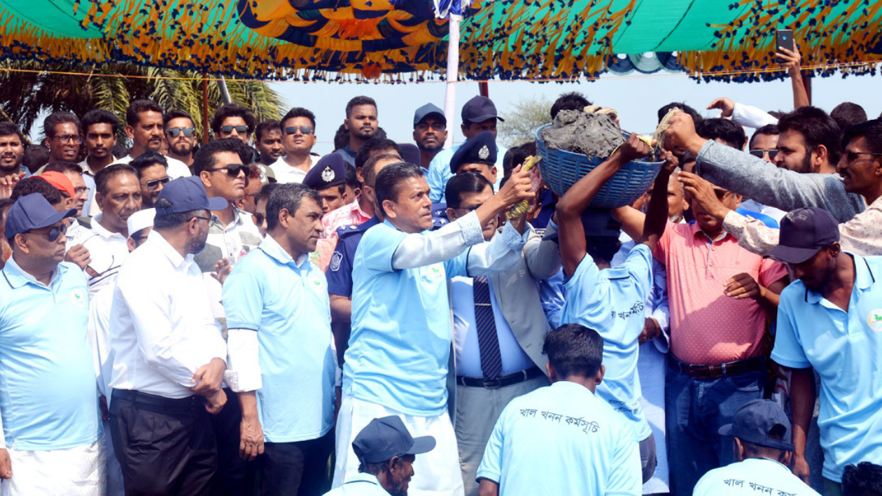 ‘খালগুলো দখলমুক্ত হলে ডুমুরিয়া অঞ্চলের জলাবদ্ধতা দূর হবে’