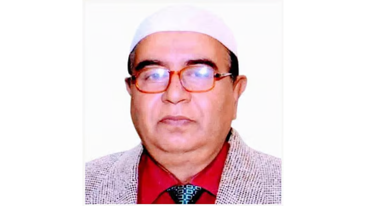 ‘আগের জেলা প্রশাসককে ইচ্ছা করে বদলি করে দিয়েছি, কারণ গভমেন্ট আমাদের’