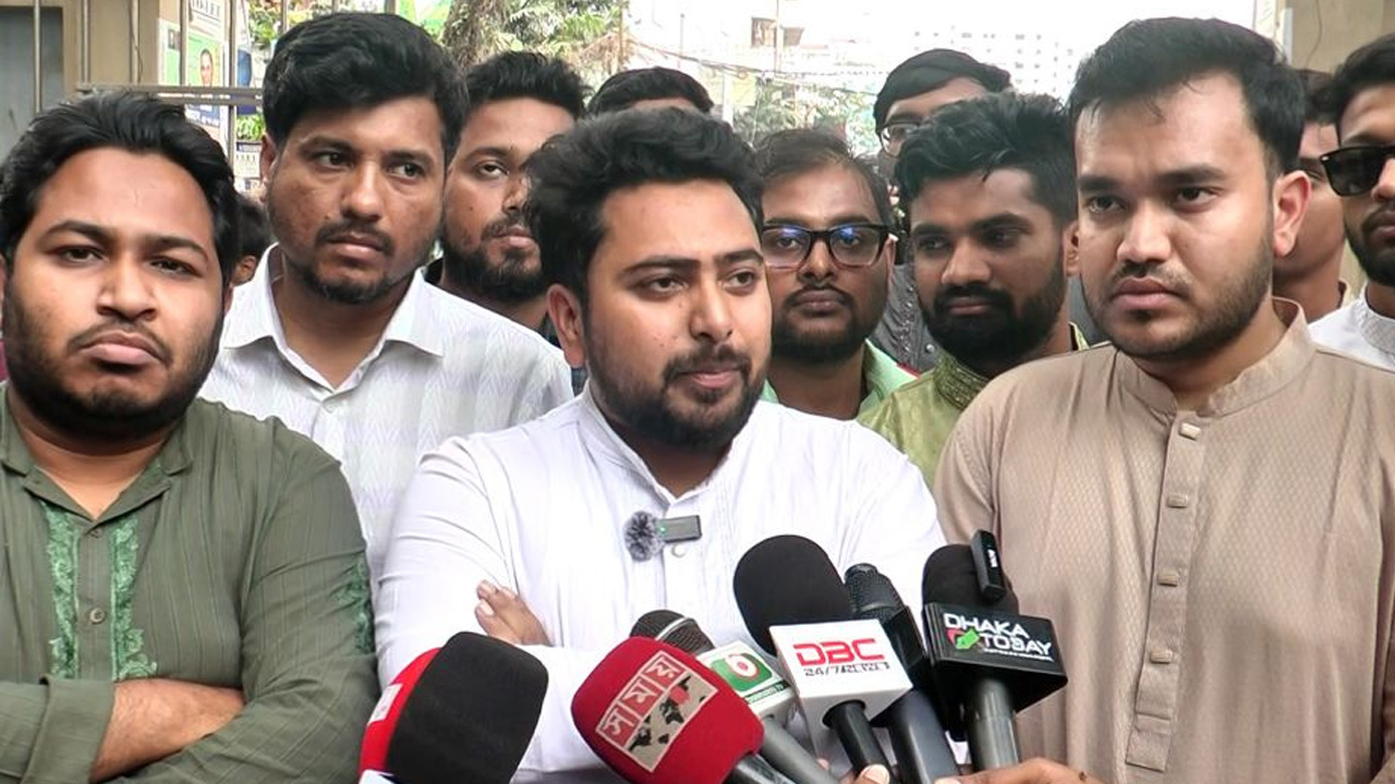 গণরায় না মানলে জনগণ আবার রাজপথে তাদের মতামত জানাবে: নাহিদ