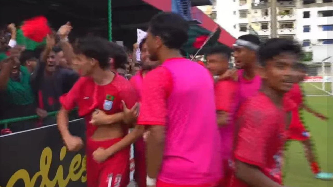শেষ মুহূর্তের গোলে সমতায় প্রথমার্ধ শেষ বাংলাদেশের