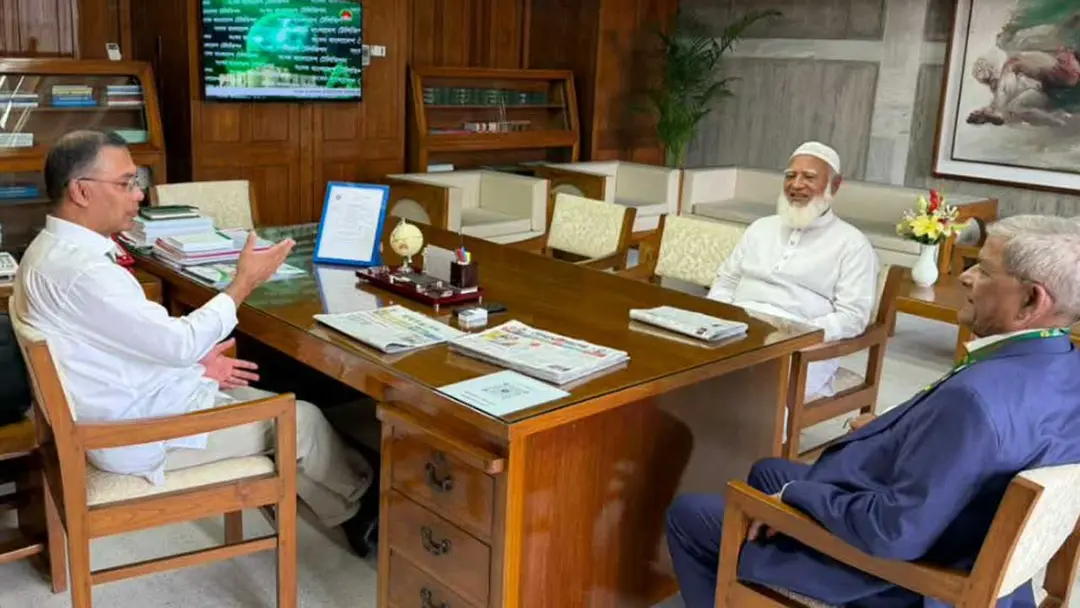 প্রধানমন্ত্রীর সঙ্গে বিরোধীদলীয় নেতার সাক্ষাৎ