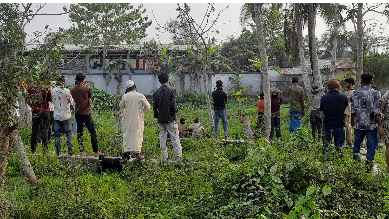 নিখোঁজের ৫দিন পর বাগেরহাটের ডোবা থেকে নারীর অর্ধগলিত মরদেহ উদ্ধার