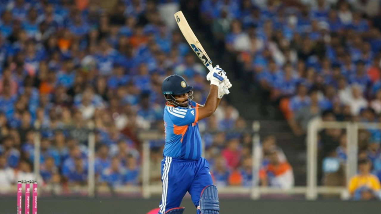 ভারতের প্রথম ৩ ব্যাটারই হাঁকালেন ঝোড়ো ফিফটি