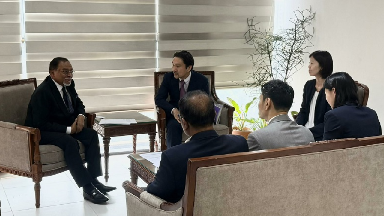 প্রধানমন্ত্রীর জনপ্রশাসন উপদেষ্টার সঙ্গে জাইকা প্রতিনিধি দলের সাক্ষাৎ
