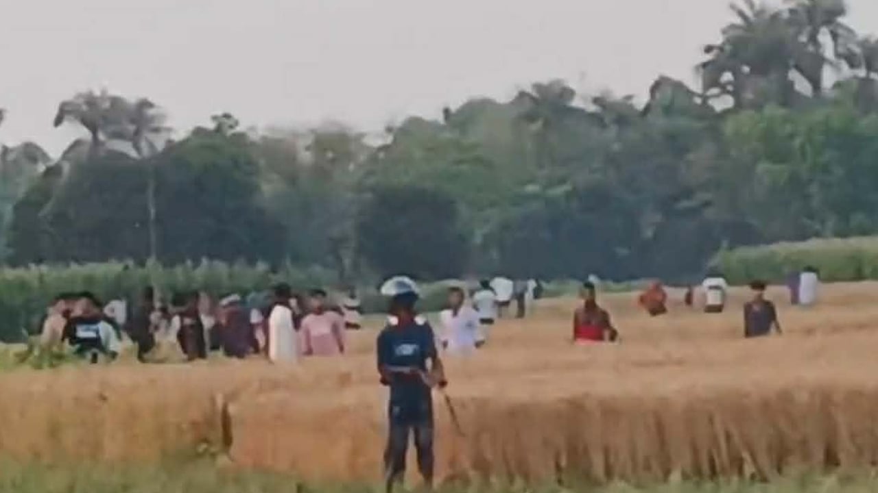 কুষ্টিয়ায় বোতলের ক্যাপ ছোড়া নিয়ে প্রতিপক্ষের হামলা, ৭ জন গুলিবিদ্ধ