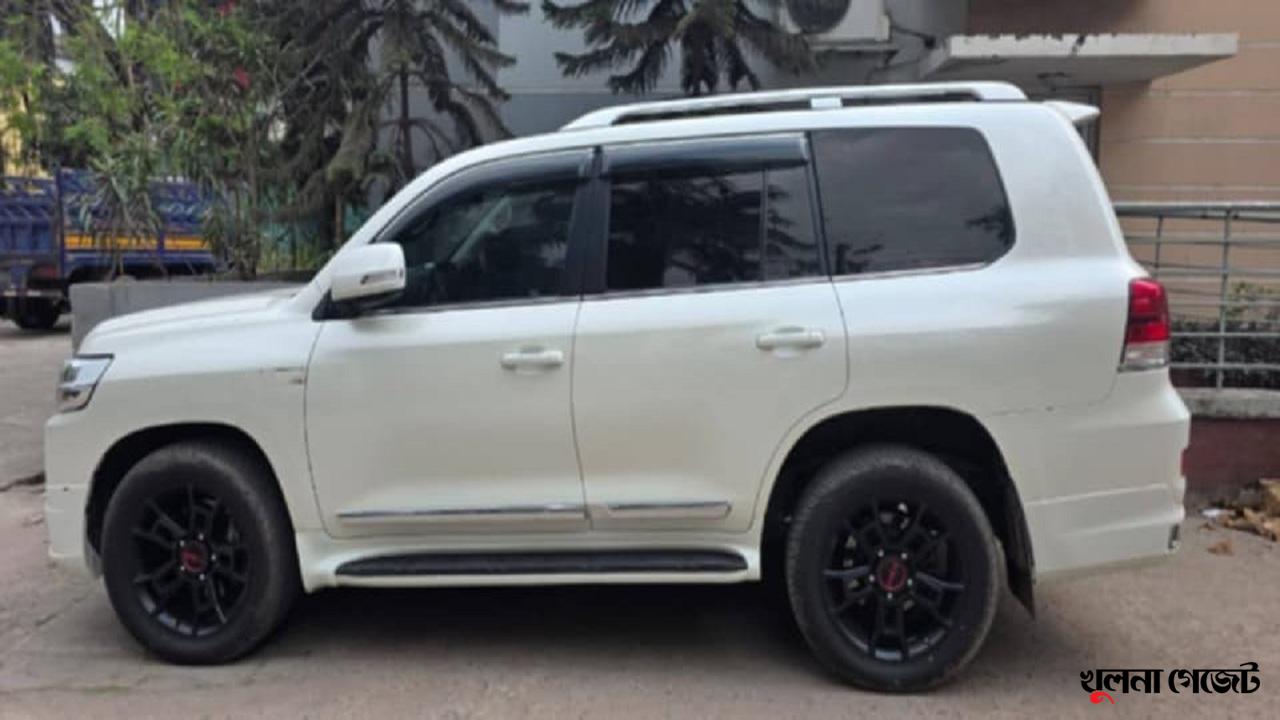 হারিয়ে যাওয়া ল্যান্ডস ক্রুজার ঢাকা থেকে উদ্ধার, গ্রেপ্তার ৩