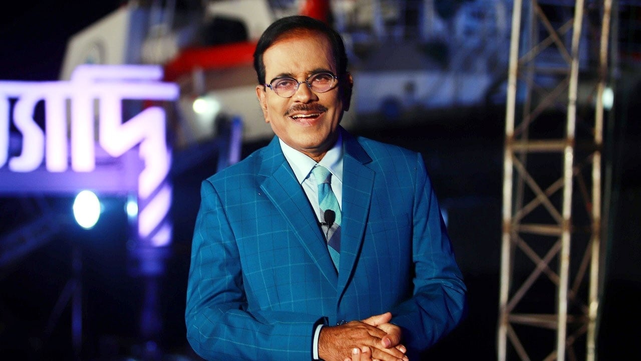 ঈদে চমক নিয়ে আসছে হানিফ সংকেতের ‘ইত্যাদি’