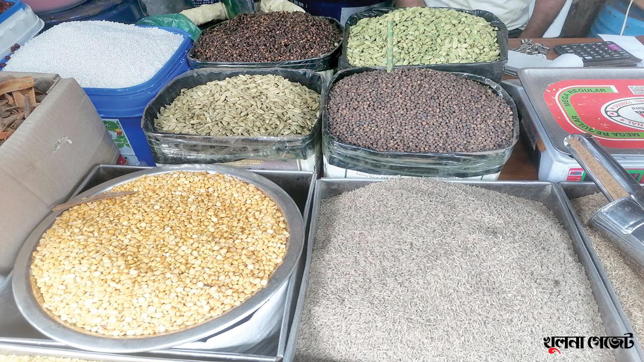 ঈদকে সামনে রেখে মসলার বাজার চড়া