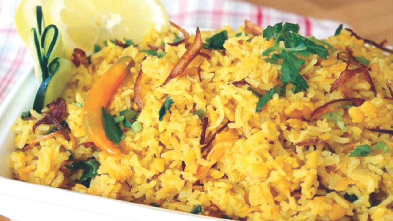 ঐতিহ্যবাহী নারকেল দুধের খিচুড়ি