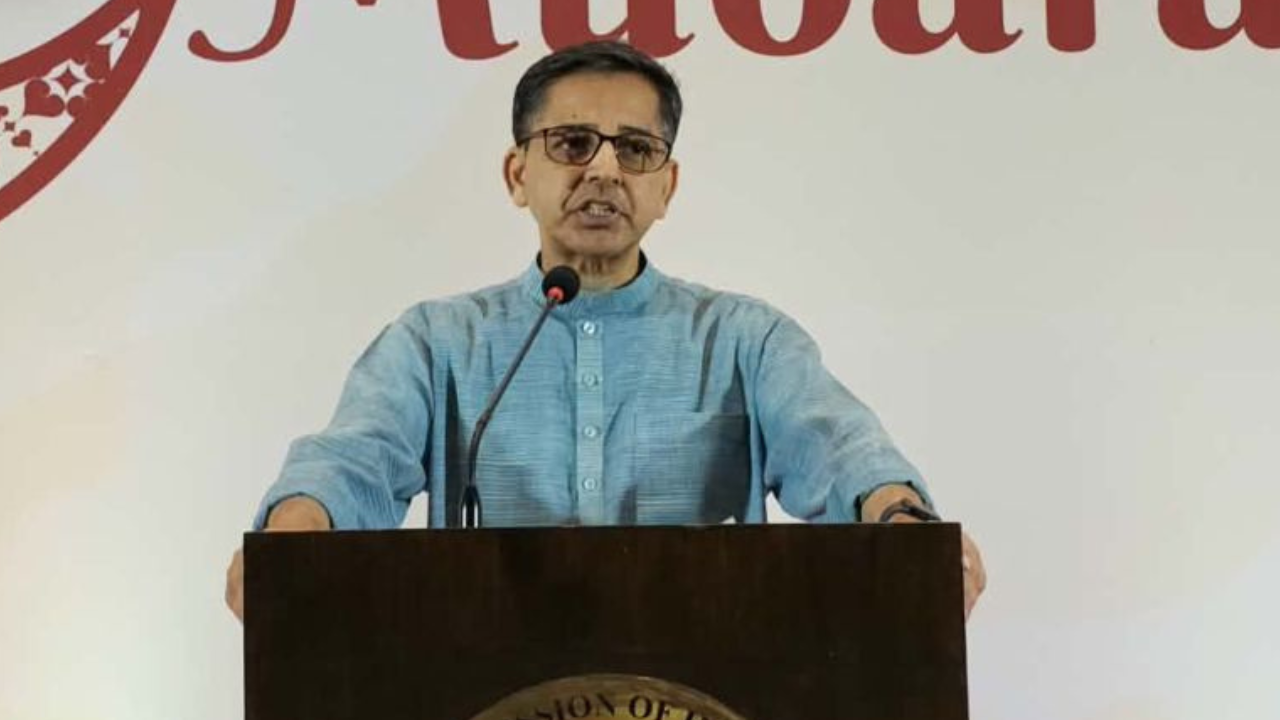 প্রতিশ্রুতিশীল ভবিষ্যতের দ্বারপ্রান্তে দাঁড়িয়ে বাংলাদেশ-ভারত: প্রণয় ভার্মা