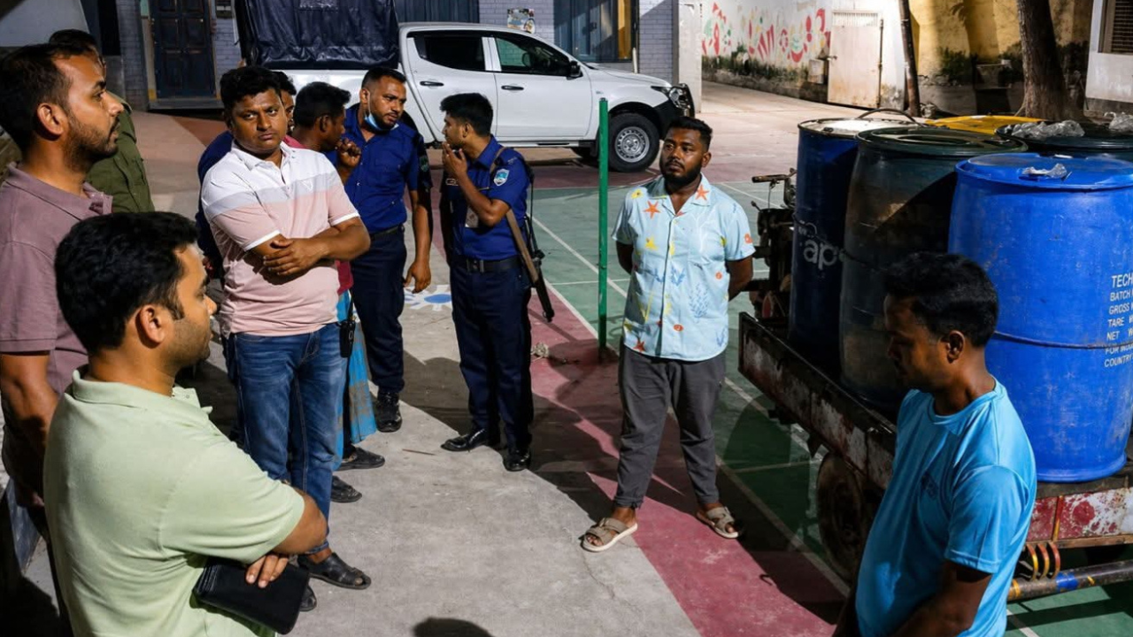 অভয়নগরে অবৈধ তেল মজুদের দায়ে ব্যবসায়ীর জরিমানা