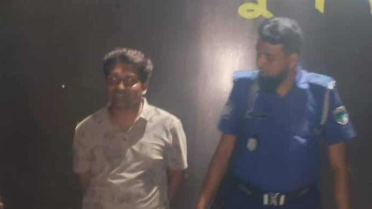 বাগেরহাটে র‍্যাবের অভিযানে সাবেক যুবদল নেতা গ্রেপ্তার