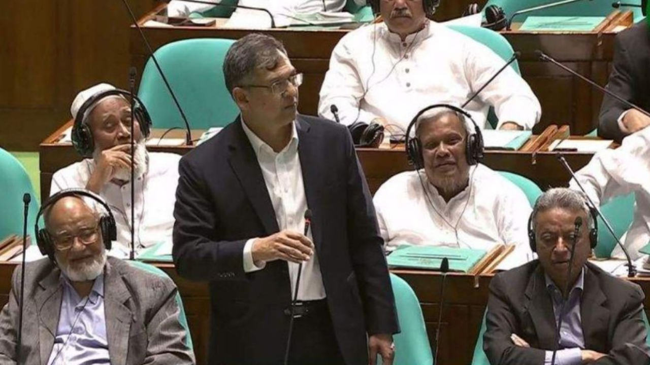 ৫-৮ আগস্ট অভিভাবকের ভূমিকা পালন করেছেন রাষ্ট্রপতি: স্বরাষ্ট্রমন্ত্রী