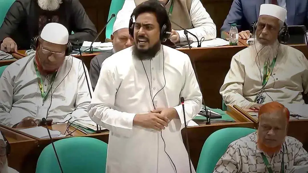 হাসিনাকে হটিয়েছি ঠিকই, কিন্তু ফ্যাসিবাদী ব্যবস্থা রয়ে গেছে: আখতার হোসেন