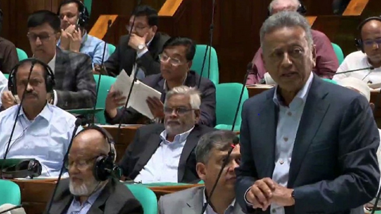 দেশের অর্থনীতিকে টেকসই করতে সরকার প্রতিশ্রুতিবদ্ধ : অর্থমন্ত্রী