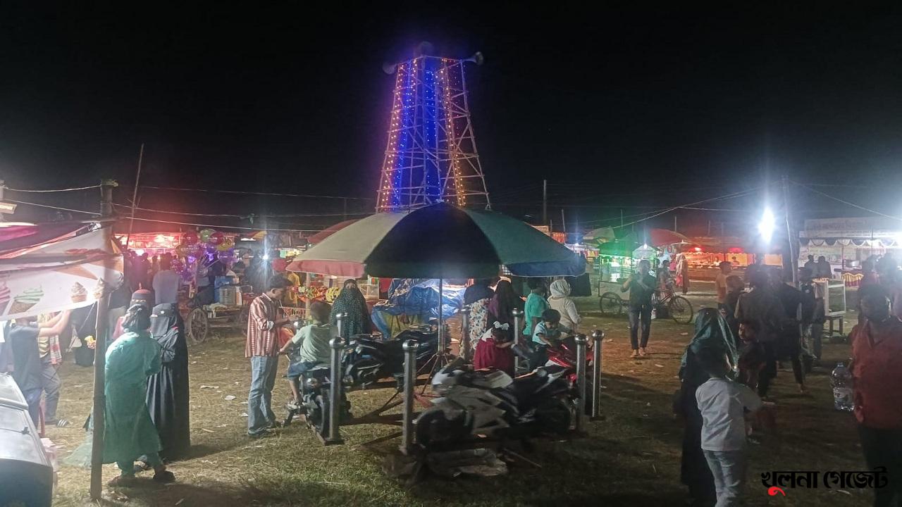সন্ধ্যার পর মার্কেট-শপিংমল বন্ধ করে রাত পর্যন্ত কেডিএ’র মেলা