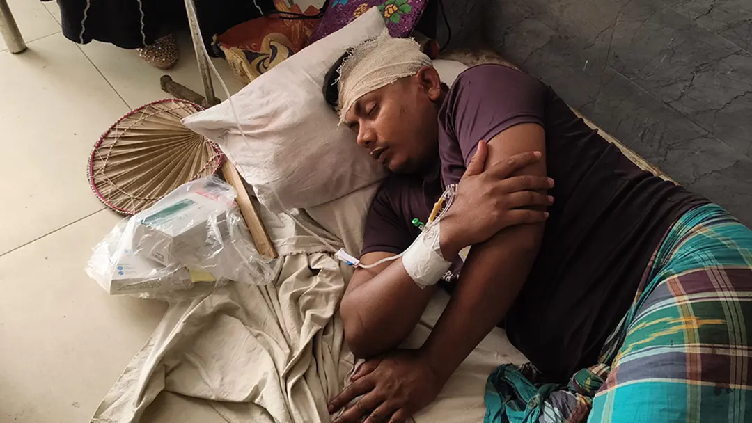 বাকিতে চা না দেওয়ায় দ্বন্দ্ব, দুইপক্ষের সংঘর্ষে ১২ জন আহত