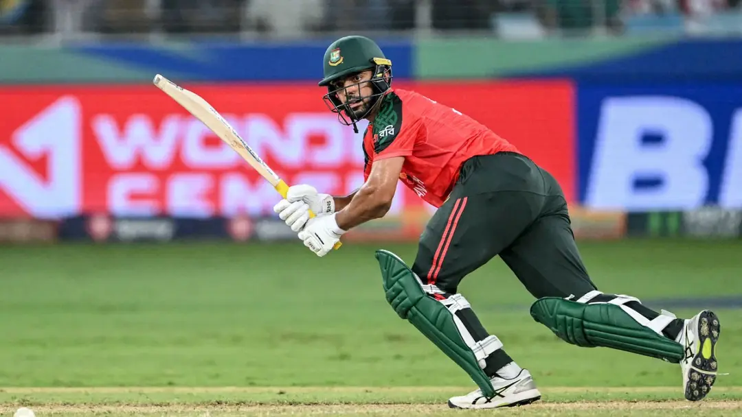 পাওয়ার প্লেতে বাংলাদেশ এগিয়ে