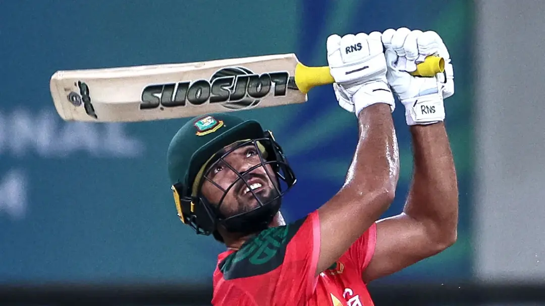 সাইফের ফিফটি, একশ পেরোল বাংলাদেশ