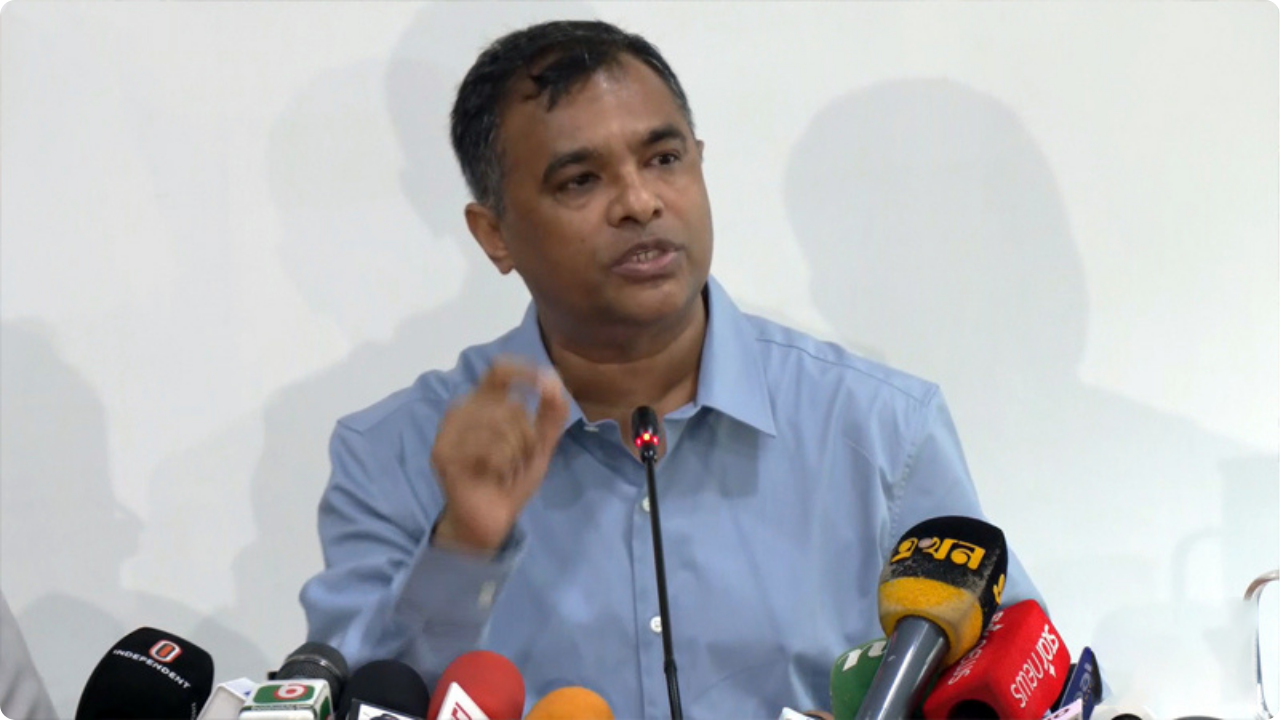 আগামী দুই মাসে পেট্রোল-অকটেনের কোনো সংকট হবে না: জ্বালানি বিভাগ