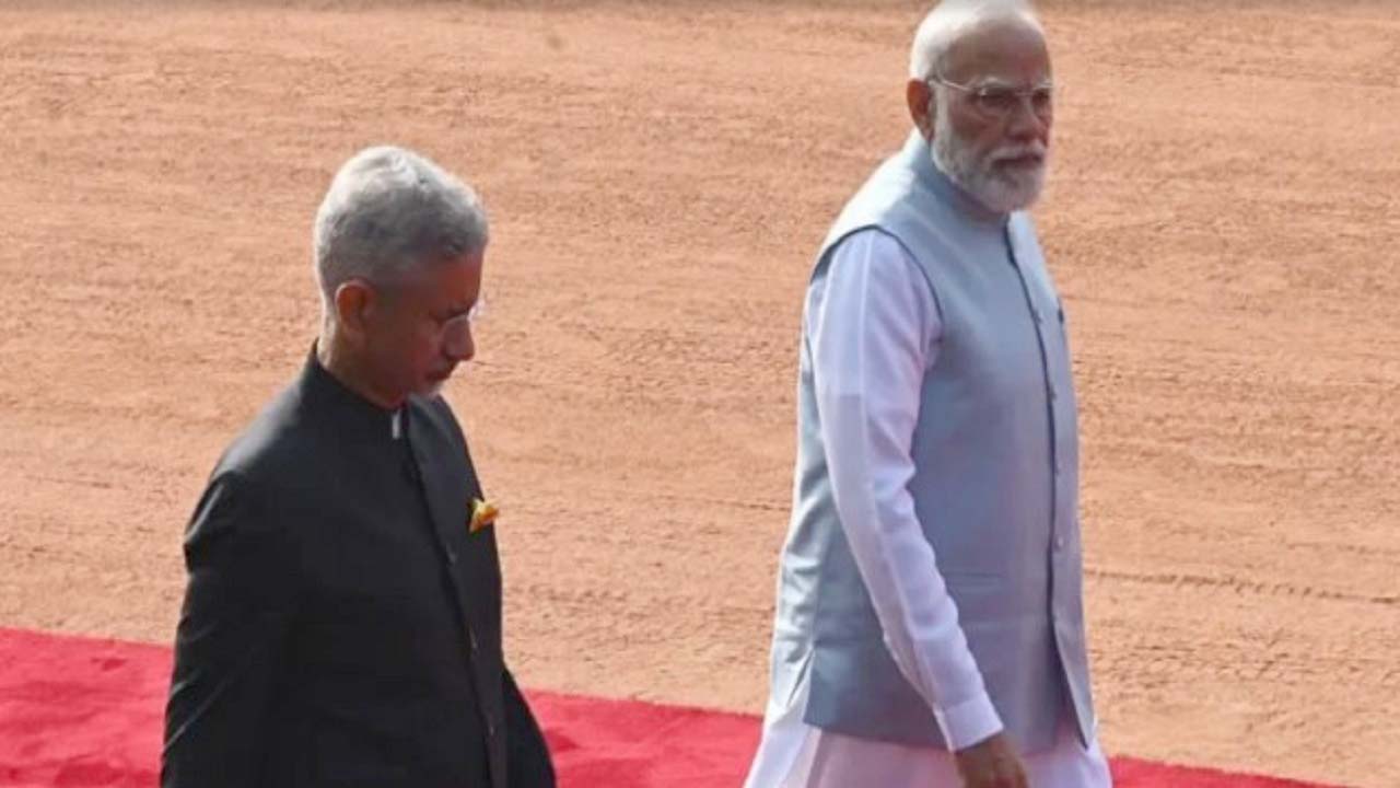 ‘পাকিস্তানকে বিচ্ছিন্ন করতে চেয়ে ভারতকেই একঘরে করে ফেলেছেন মোদি’