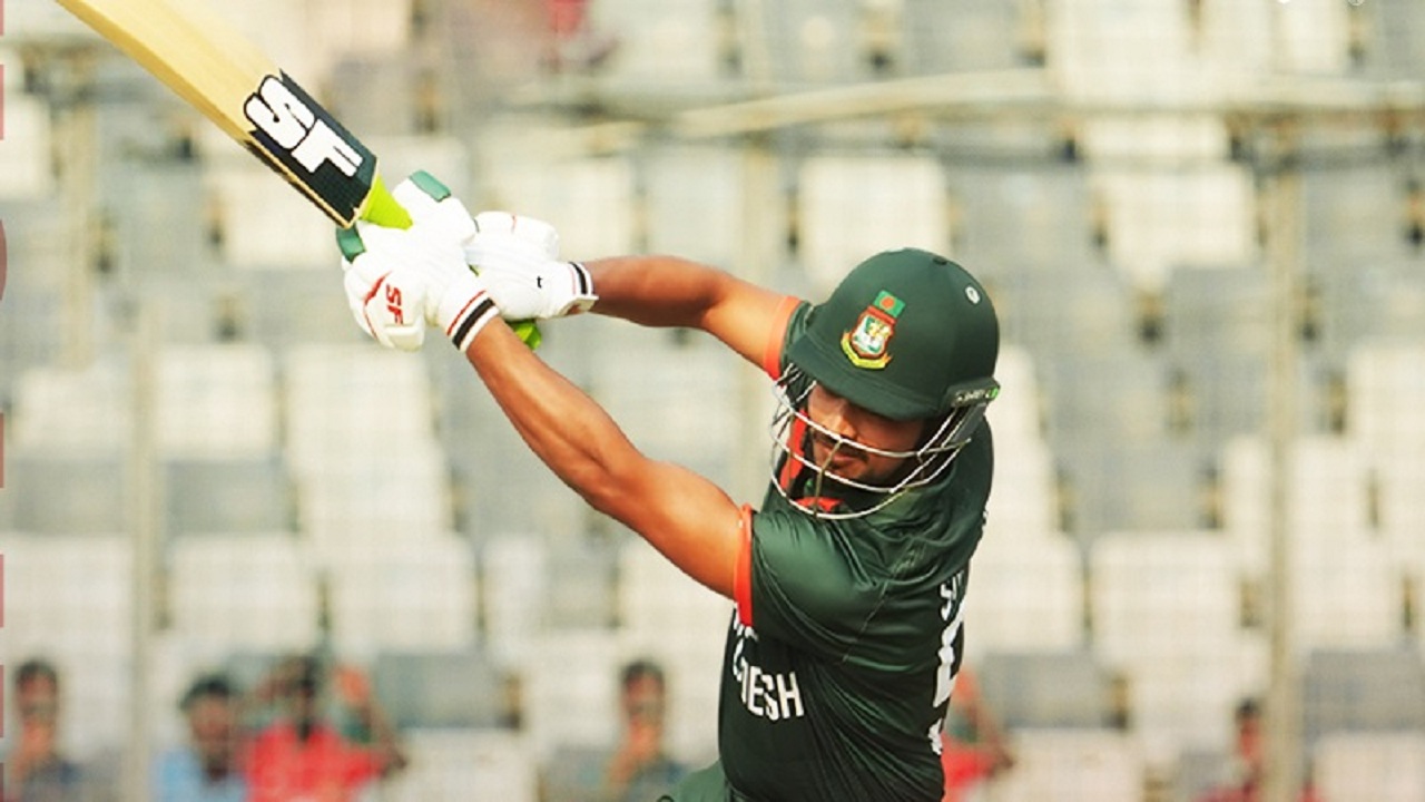 শান্ত-লিটনের ব্যাটে একশ ছাড়িয়ে বাংলাদেশ