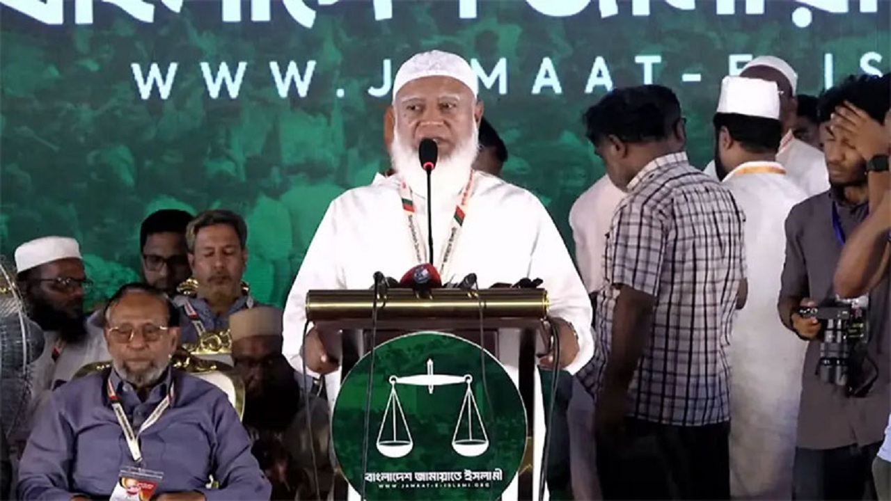 বিএনপি ফ্যাসিবাদের রাস্তা ধরে হাঁটা শুরু করেছে : জামায়াত আমির