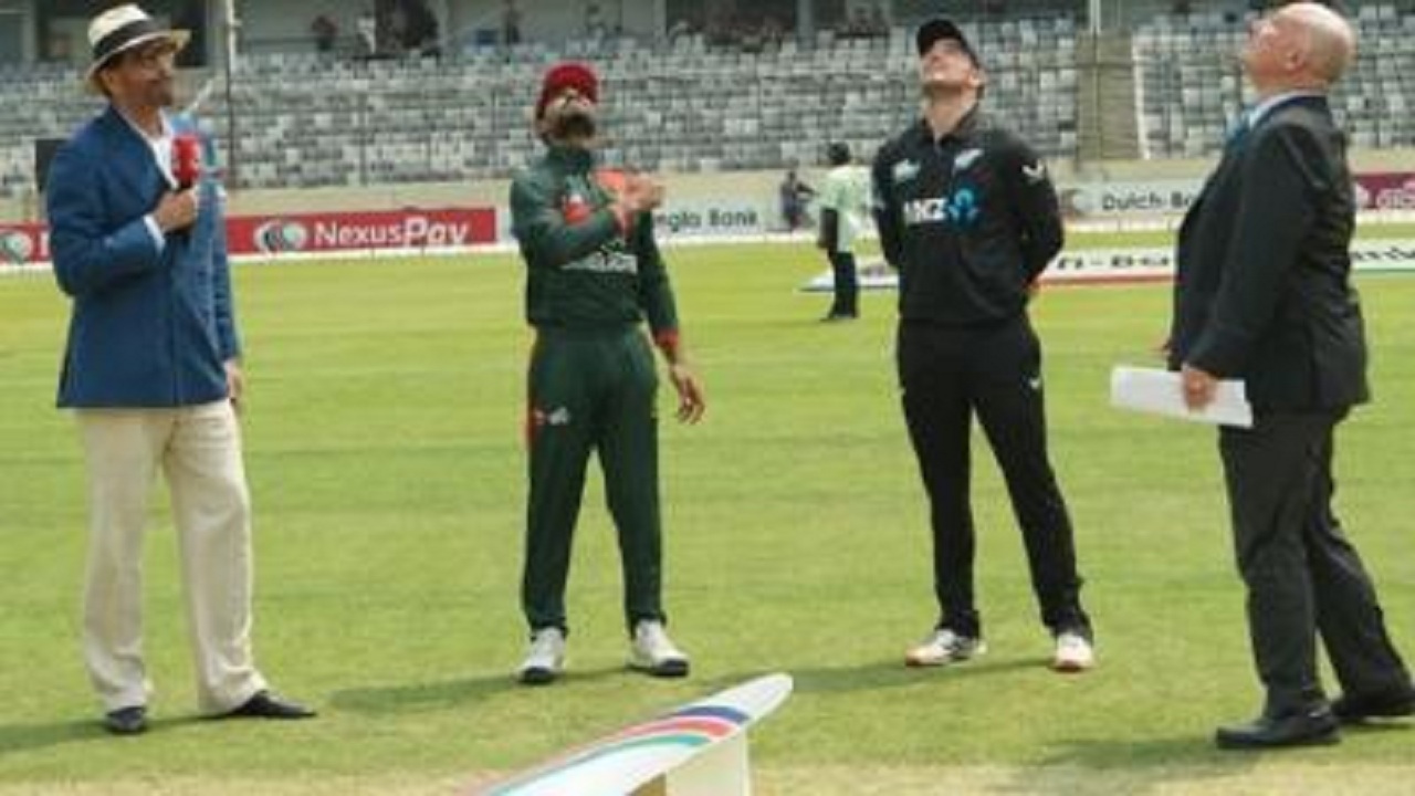 ব্যাটিংয়ে বাংলাদেশ, একাদশে দুই পরিবর্তন