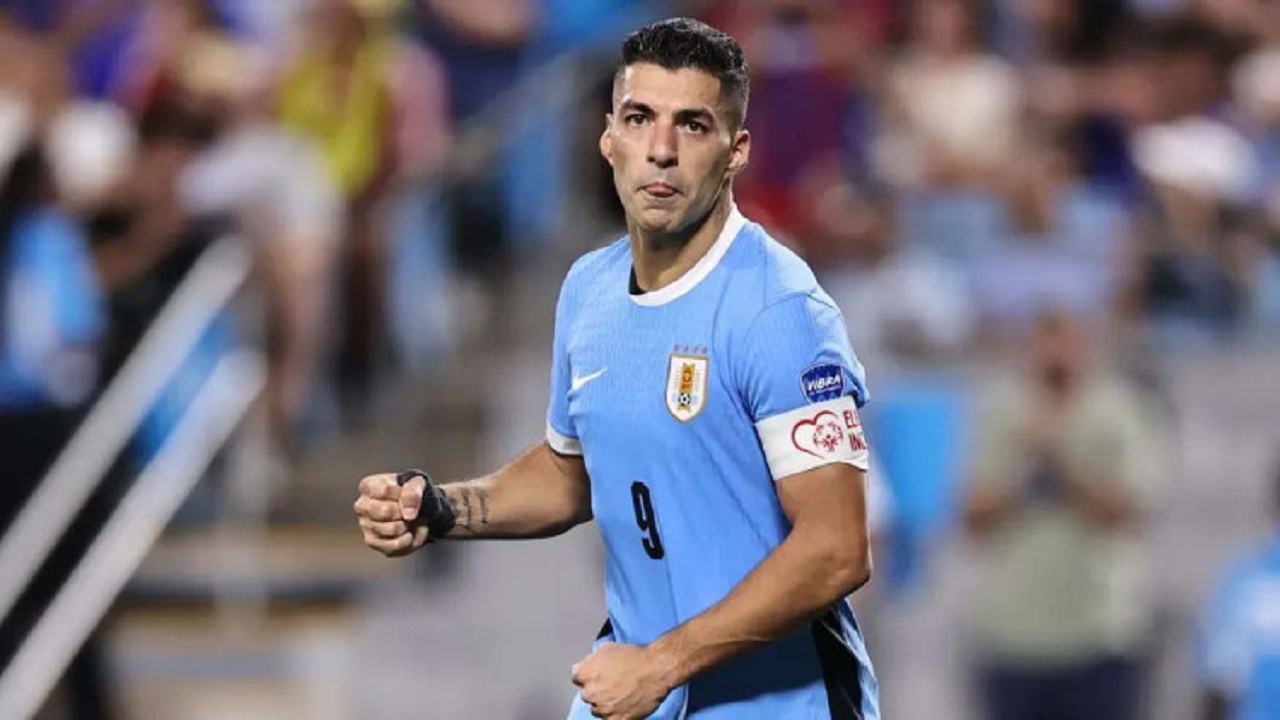 অবসর ভেঙে বিশ্বকাপ খেলতে চান সুয়ারেজ