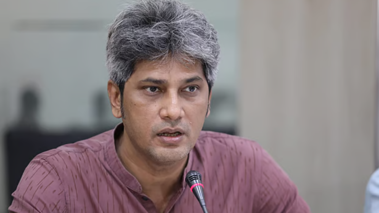 লুটপাটের কাঠামো বহাল রেখে এগোতে পারবে না বাংলাদেশ: জোনায়েদ সাকি