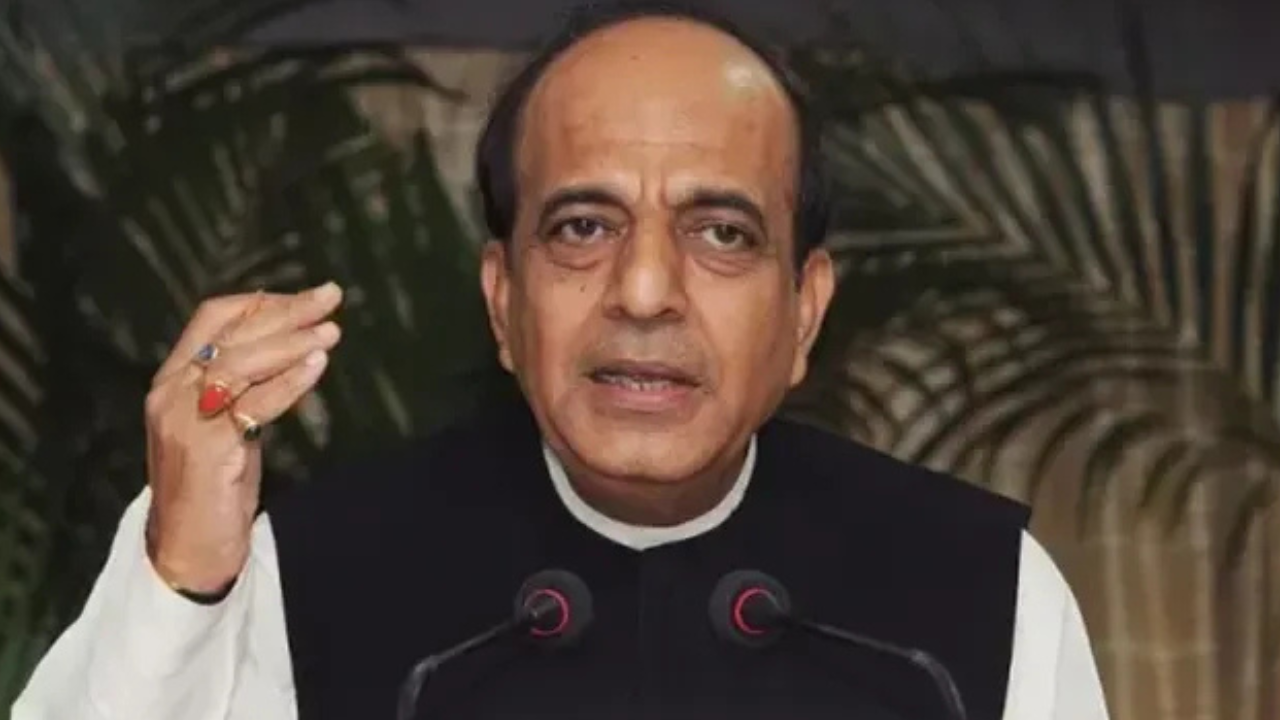 বাংলাদেশে ভারতের নতুন হাইকমিশনার দীনেশ ত্রিবেদী