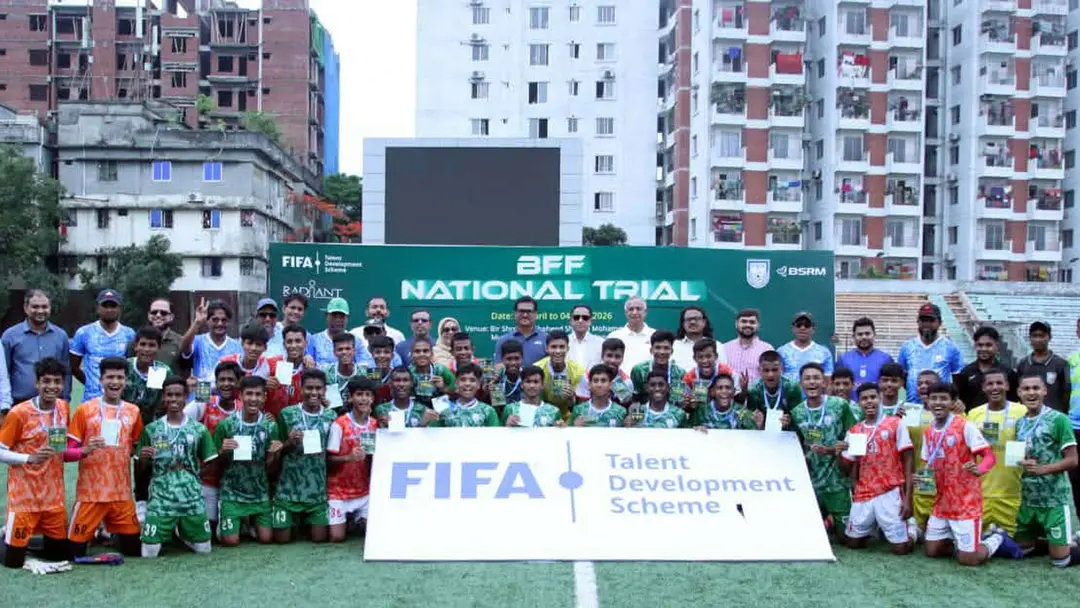 বাফুফের ইয়েস কার্ড পেল ৩৬ কিশোর