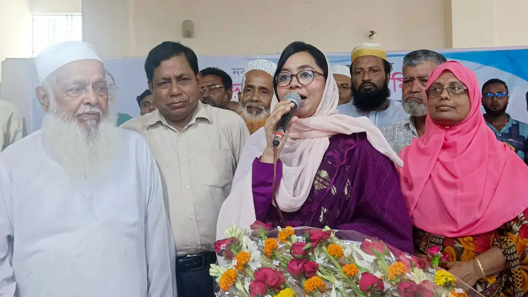 সরকারি বরাদ্দ সবাইকে সমানভাবে বন্টন করতে হবে: মিতু