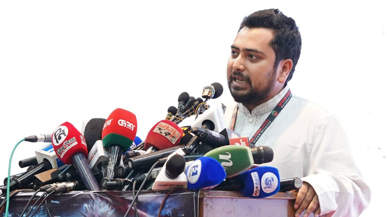 ৫ মে হেফাজতের আন্দোলনে বিএনপির ভূমিকা নিয়ে নাহিদের প্রশ্ন