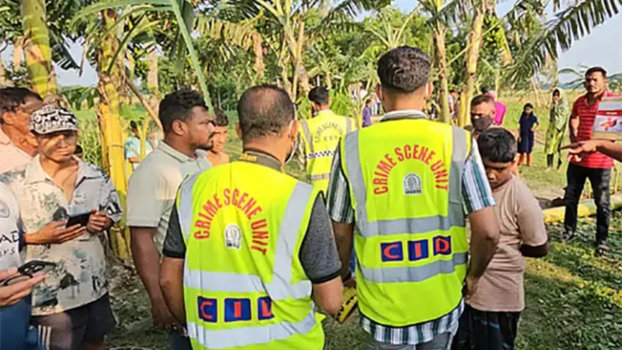 ফরিদপুরে মা ও শিশুকন্যার মাটিচাপা মরদেহ উদ্ধার
