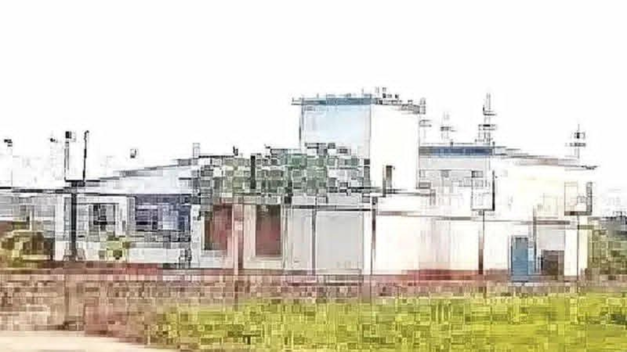 দমদম বিমান বন্দরের ১৩৬ বছরের মসজিদকে ভাঙার উদ্যোগ পশ্চিমবঙ্গ বিজেপি সরকারের