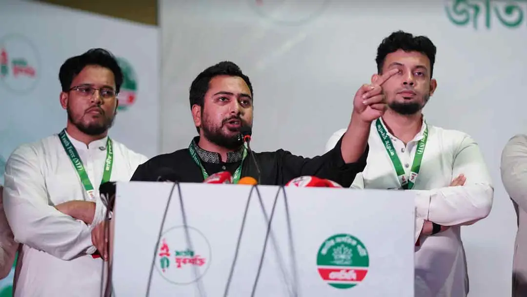 সরকারের পারফরম্যান্সের ওপর নির্ভর করছে মধ্যবর্তী নির্বাচন প্রয়োজন কিনা: নাহিদ ইসলাম